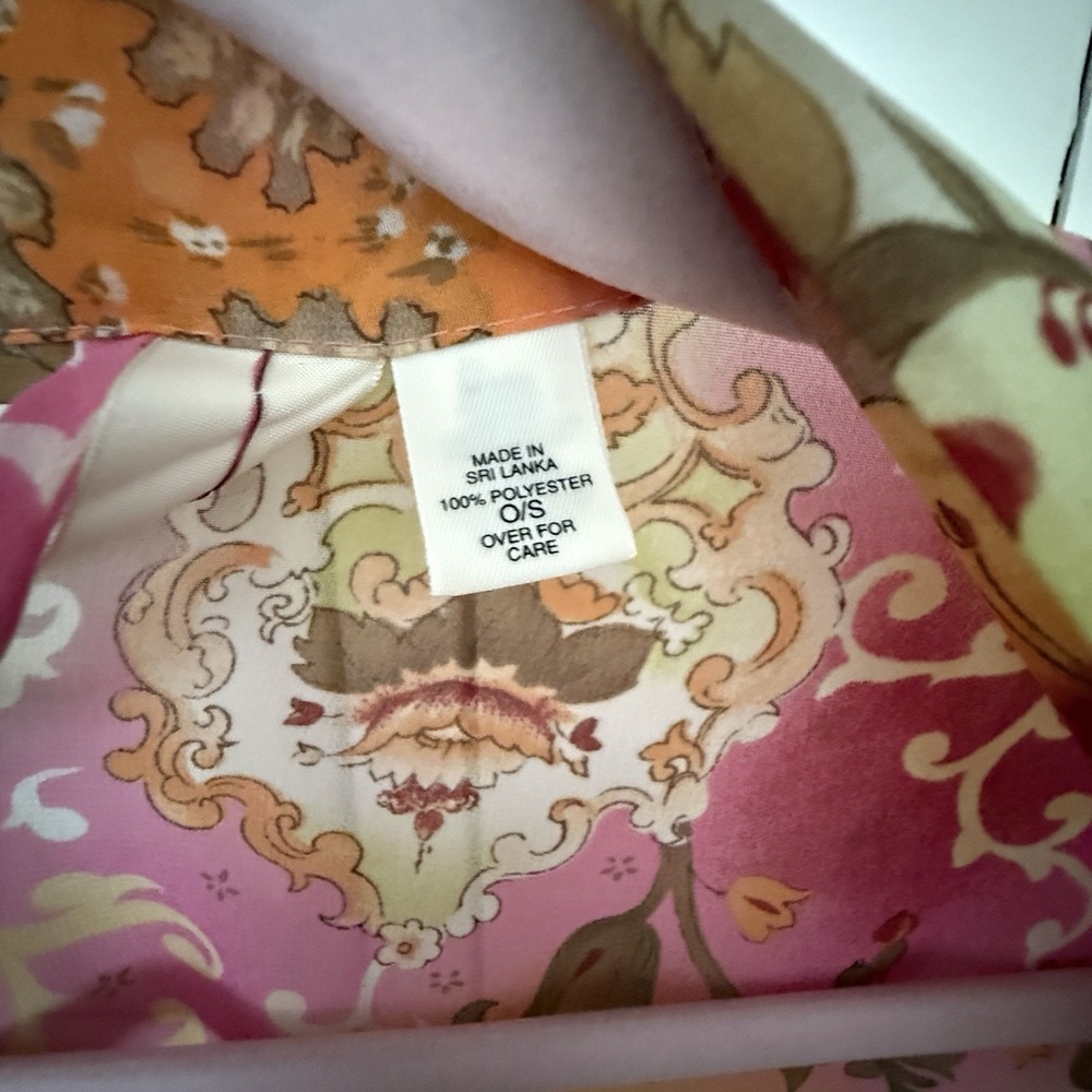 Victoria's Secret Pink Floral Robe - Picture 5 of 10